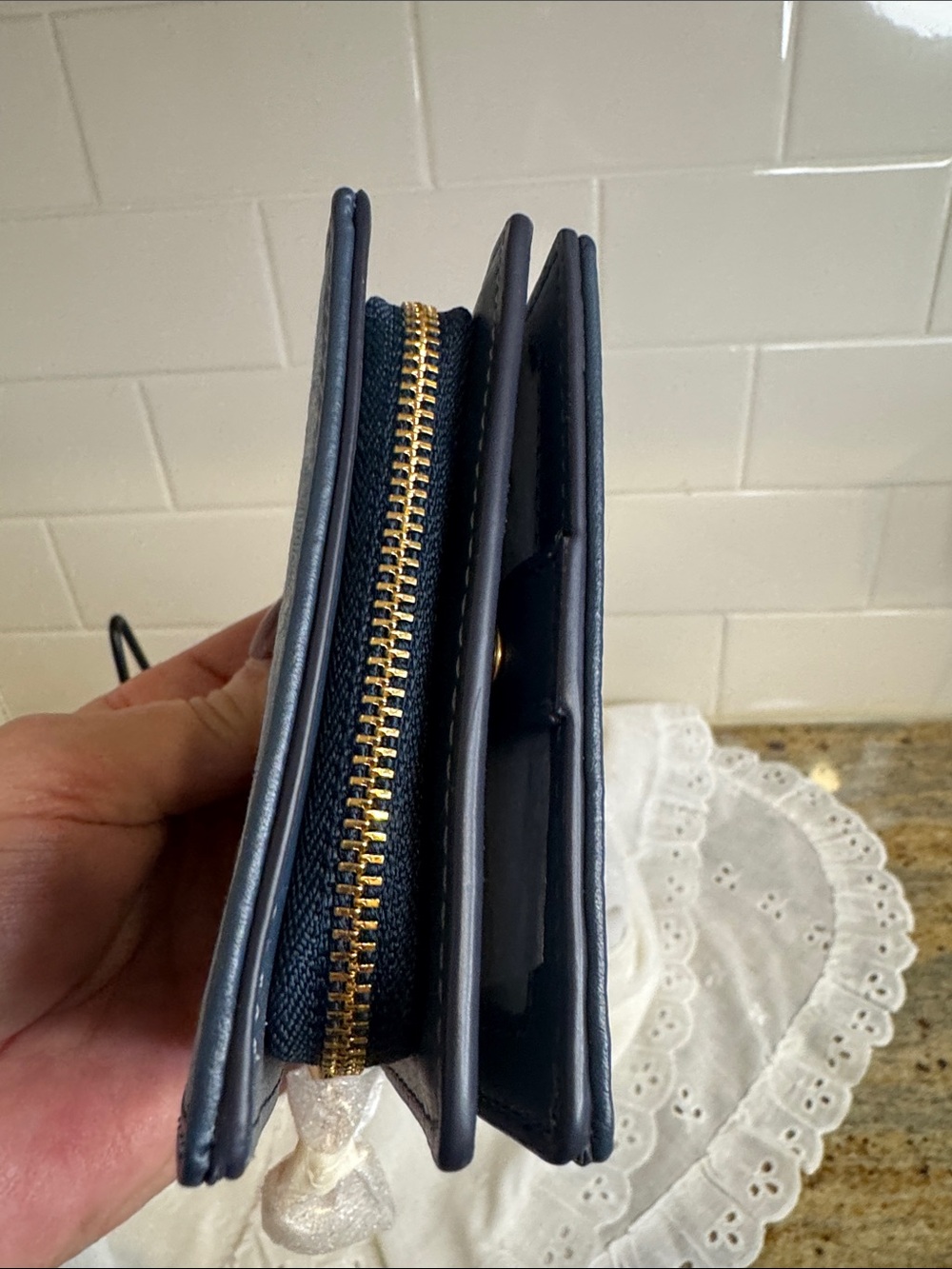 COACH Denim Signature Bifold Wallet - Light Blue with Navy Trim ! - Picture 10 of 12